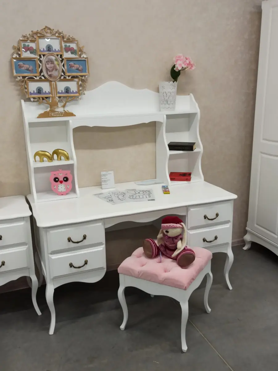 Стол Авиньон кабинетный