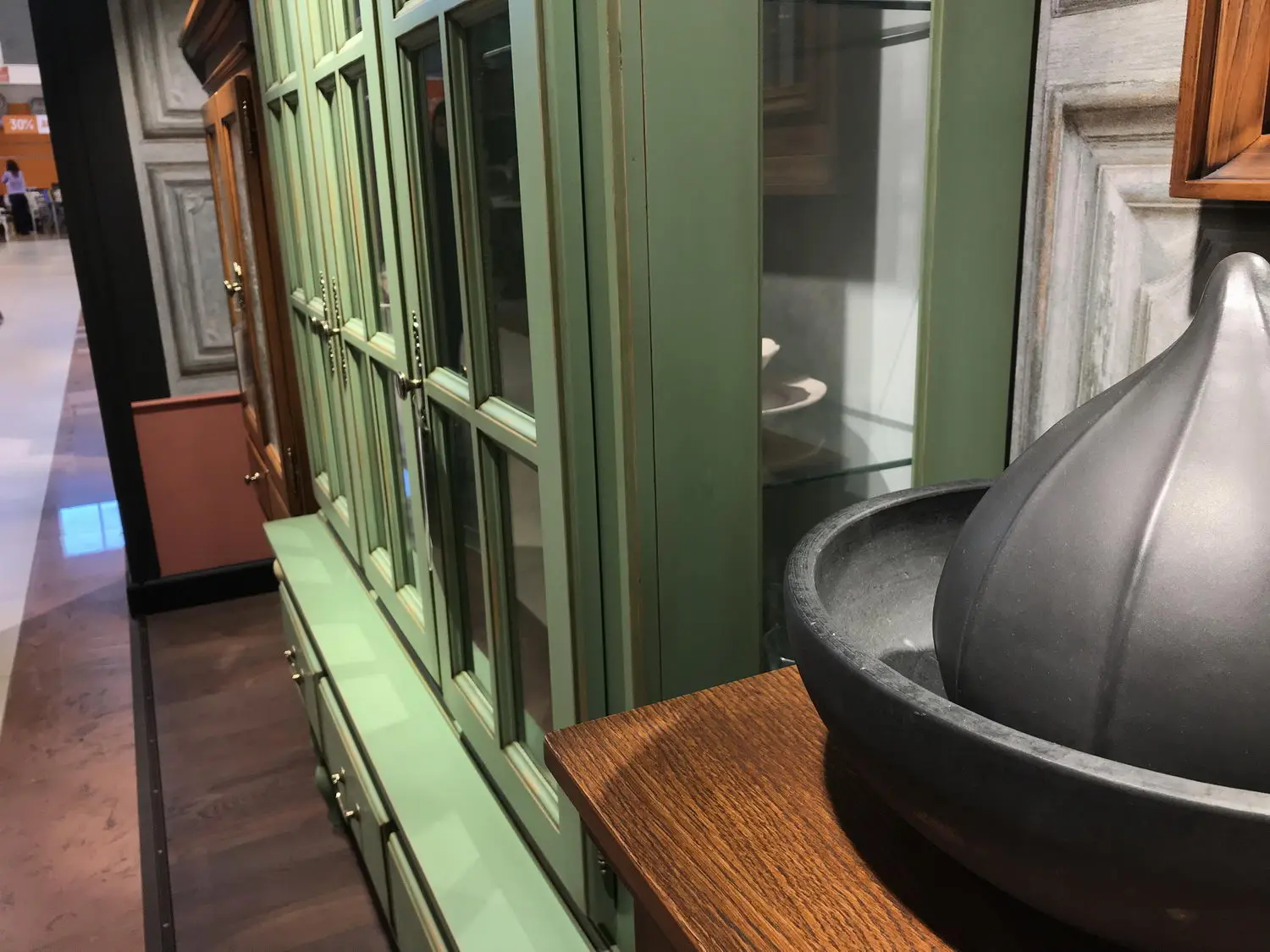 Сервант Валенсия 2-32 сосна