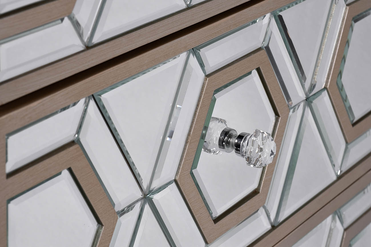 KFG044 Тумба зеркальная 3 ящика