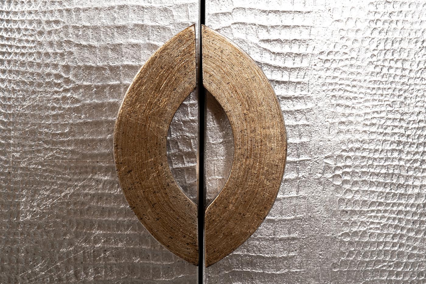 ART-N2911-S Комод серебристый с каменн.столешницей