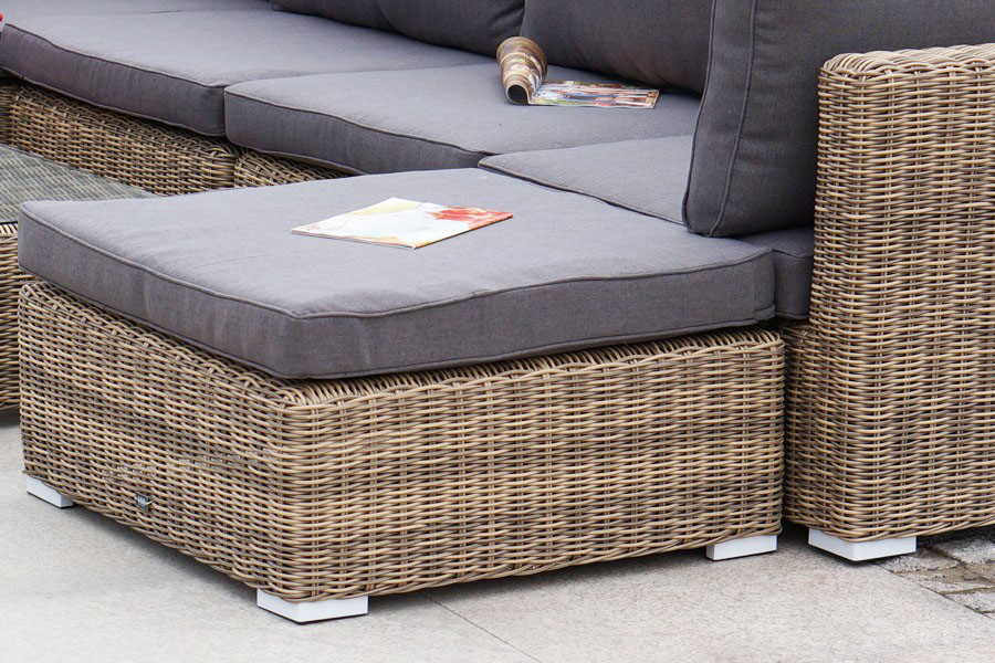 "Лунджи" плетеная оттоманка с подушкой, цвет соломенный