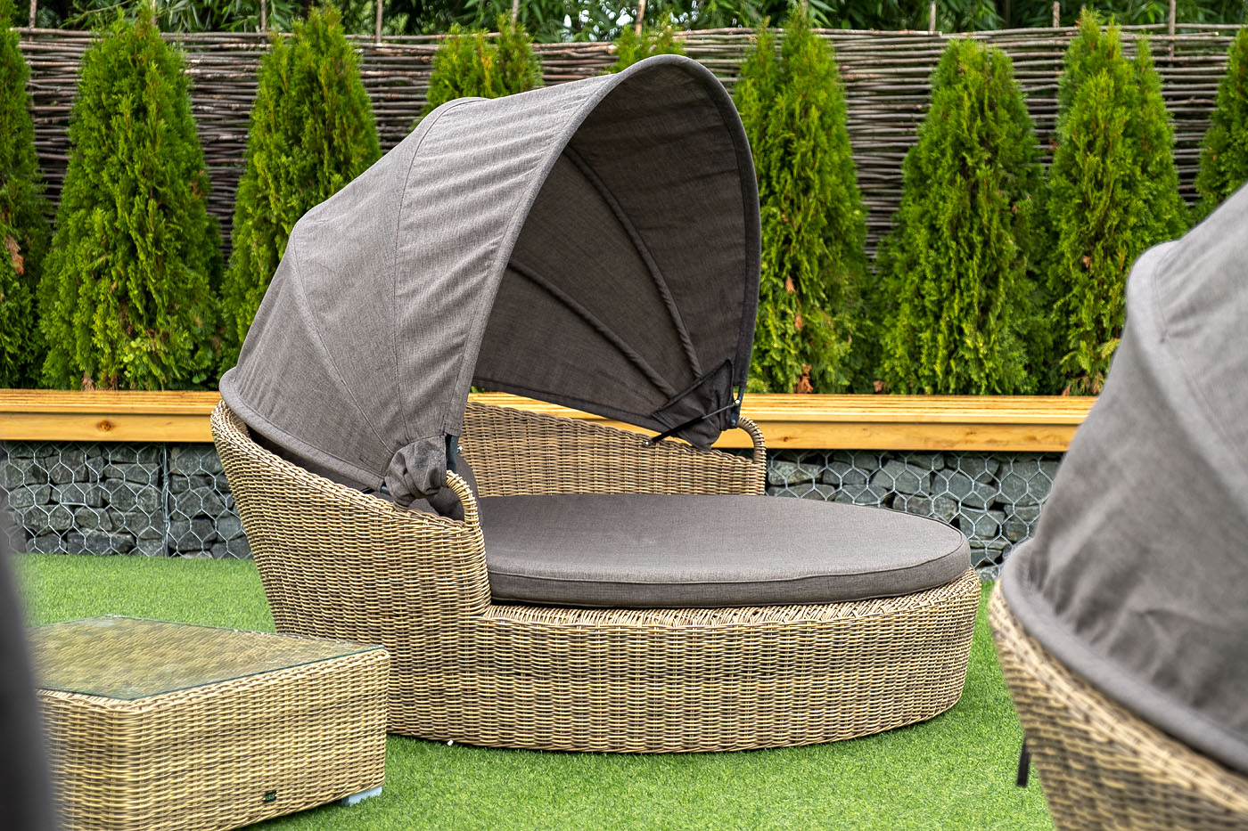 "Стильяно" плетеная кровать круглая, цвет соломенный