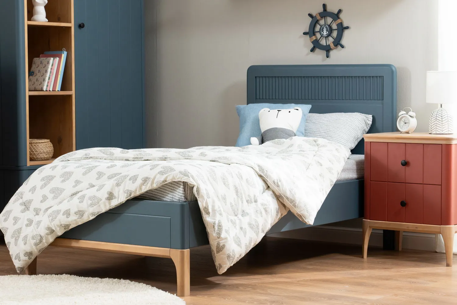 Кровать массив сосны Грета №1 800х1800